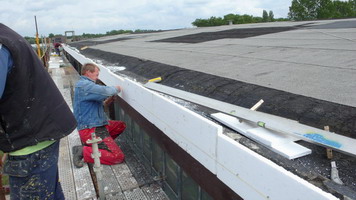 Remont i ocieplenie dachu i hali przemysłowej