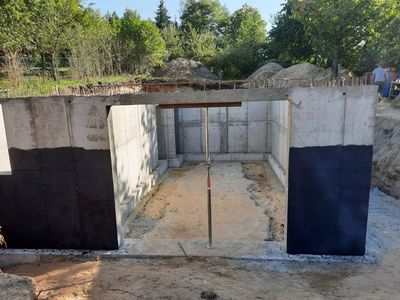Budowa fundamentu pod dom z bali